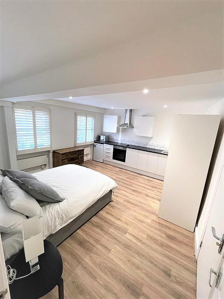 Goodge Street Apartments London Exterior photo